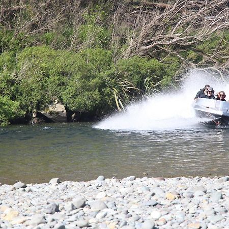 Riverbank Retreat Rai Valley エクステリア 写真
